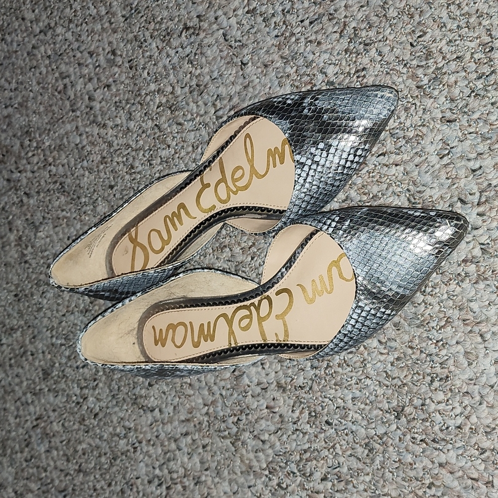 Gently worn Sam Edelman snakeskin flats